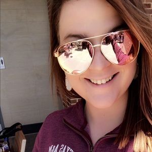 Meet your Posher, Jamie